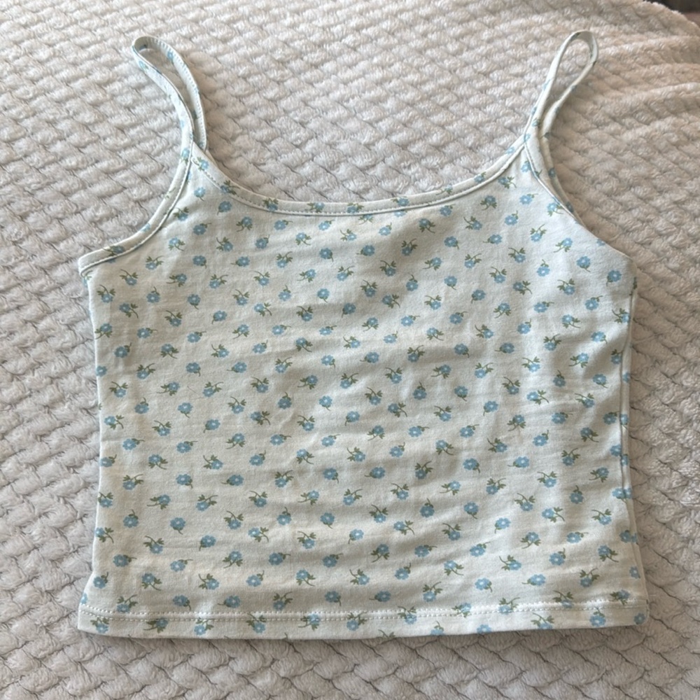 Full tilt Tilly’s Floral top- never worn, perfect condition xs